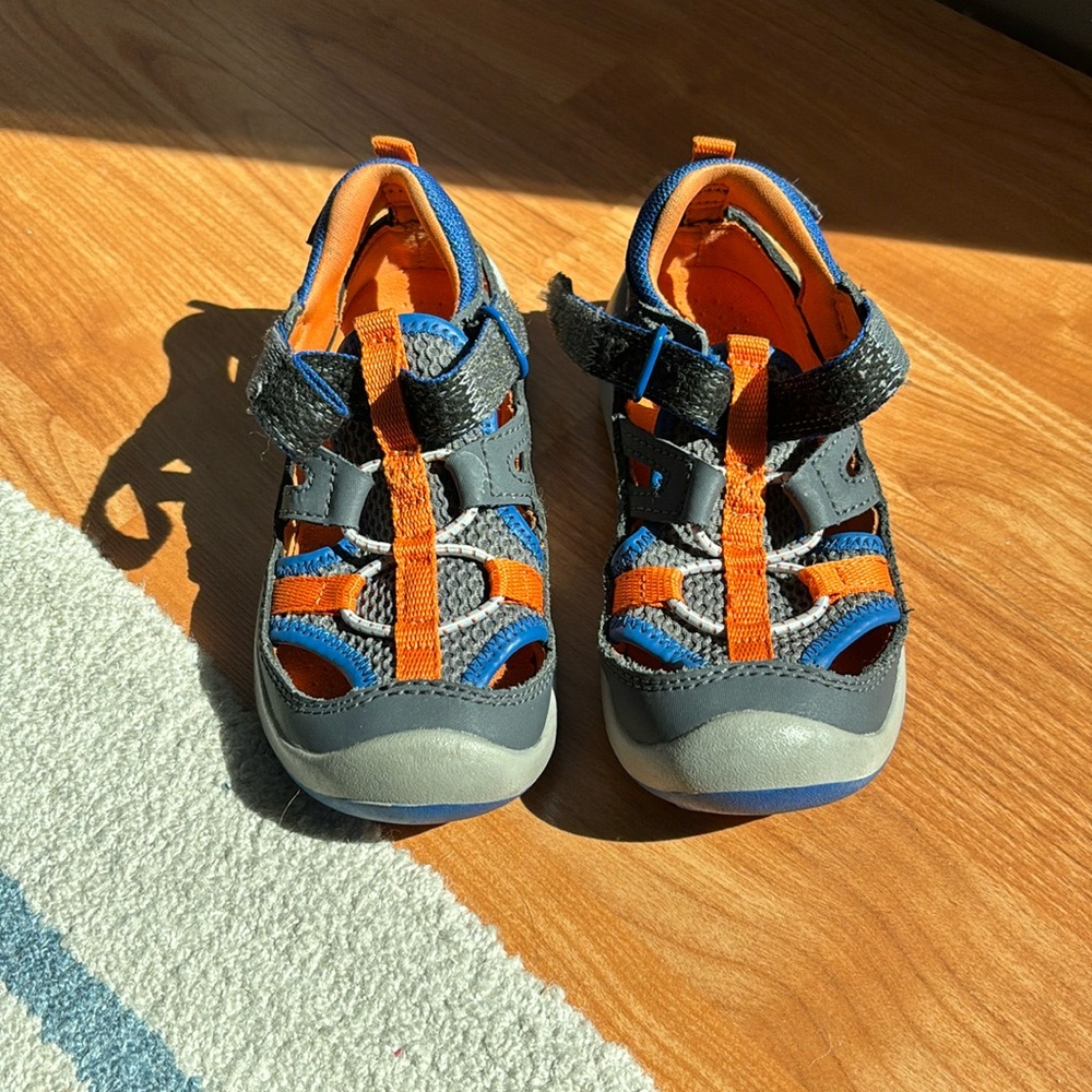 Stride rite water shoes / sandals